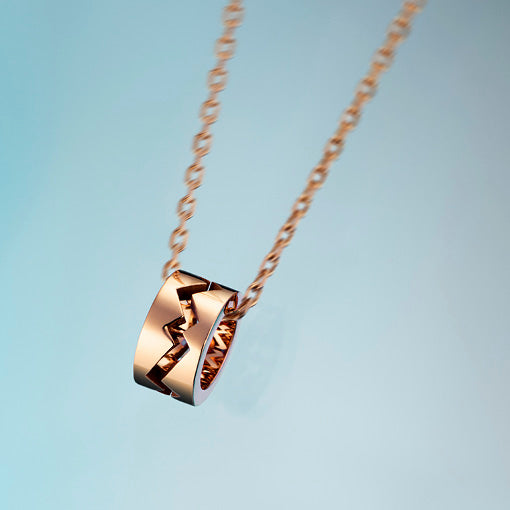 Capture Me necklace